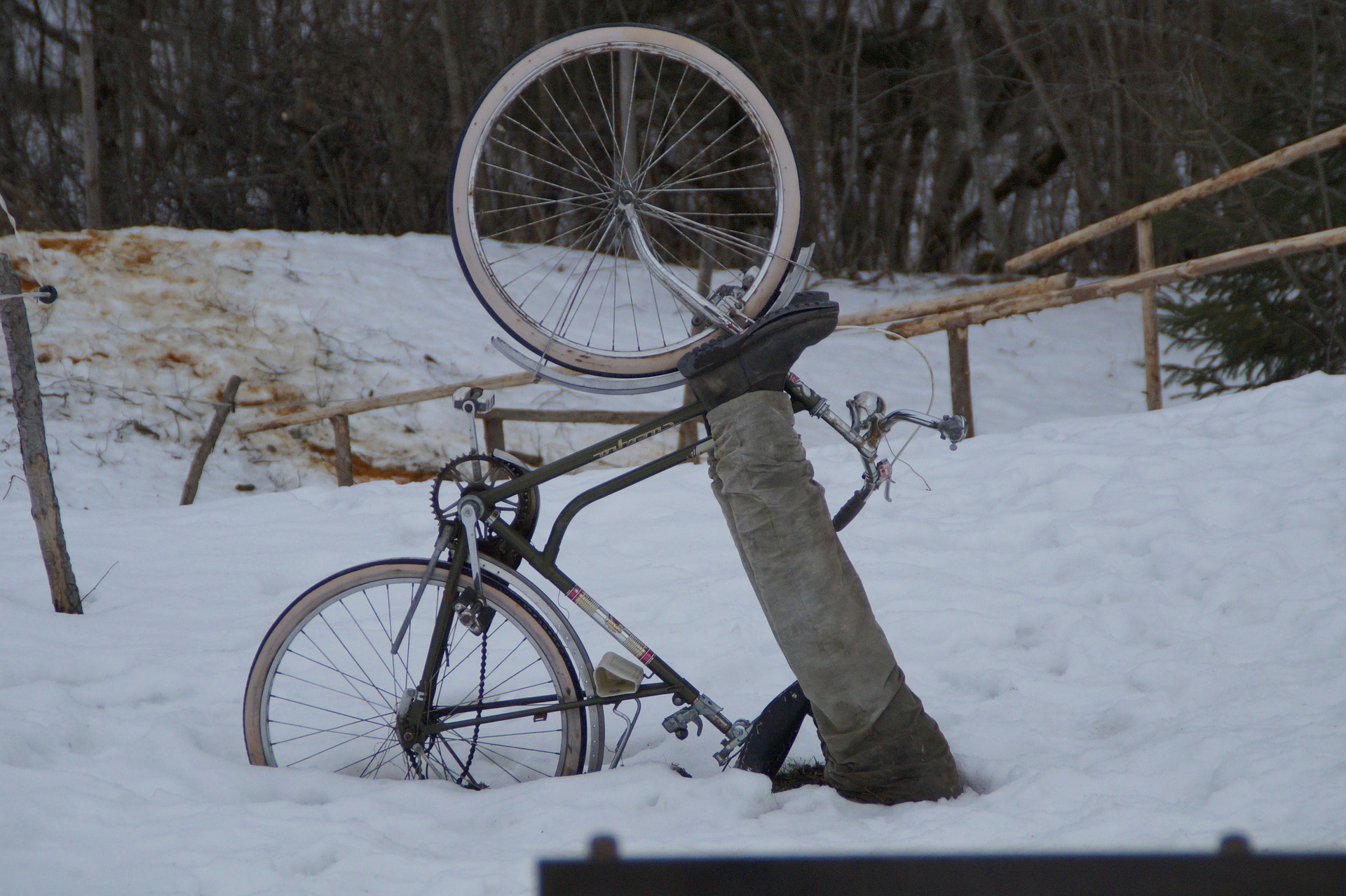 bike in snow