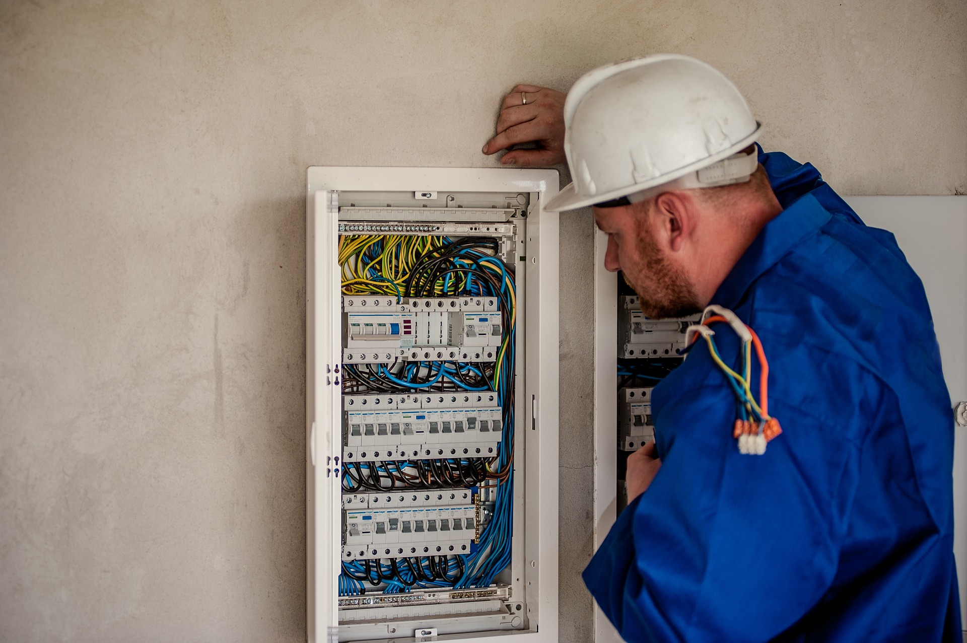 electrion inspecting panel